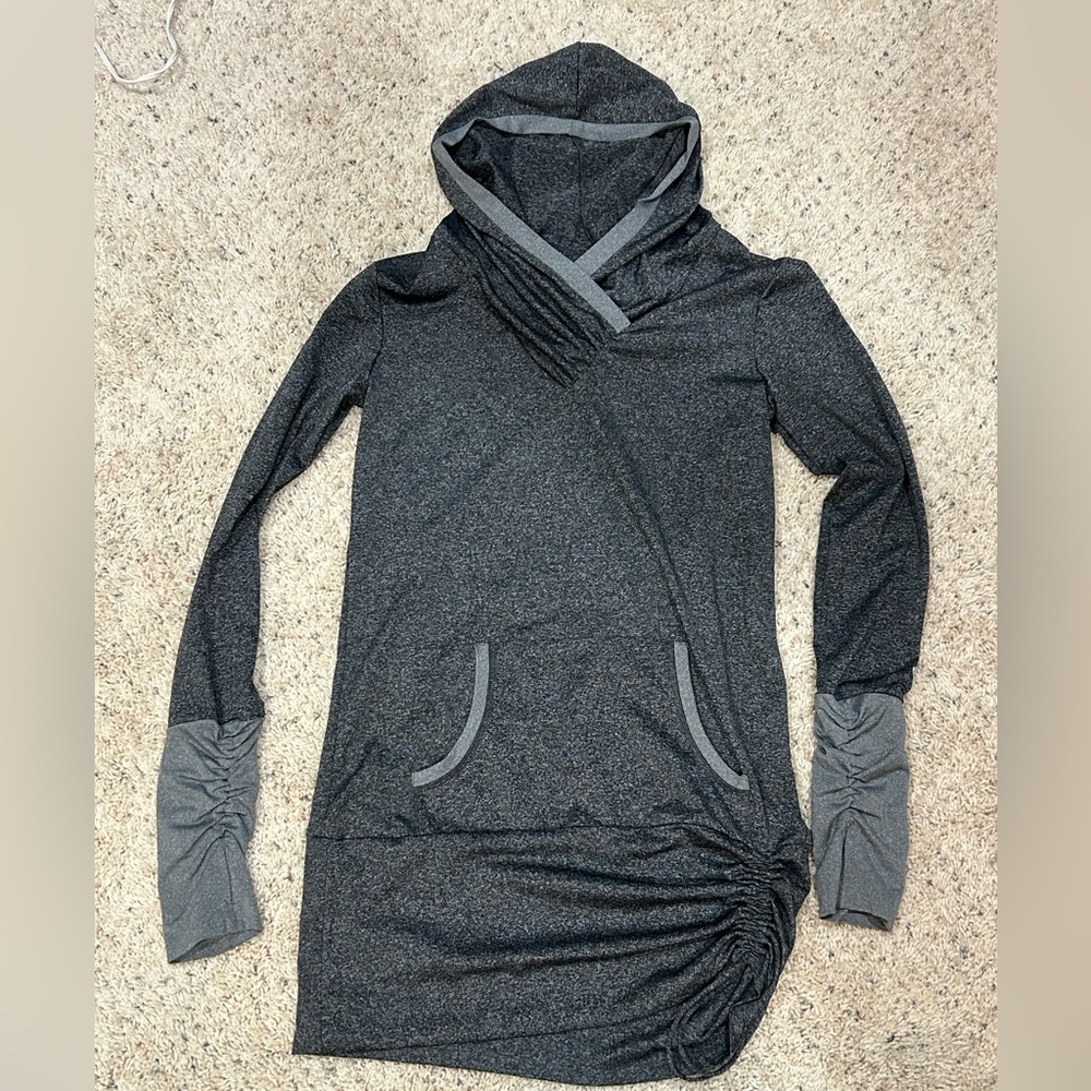 Maurices inMotion Heather Gray Lightweight Long Activewear Hoodie size S